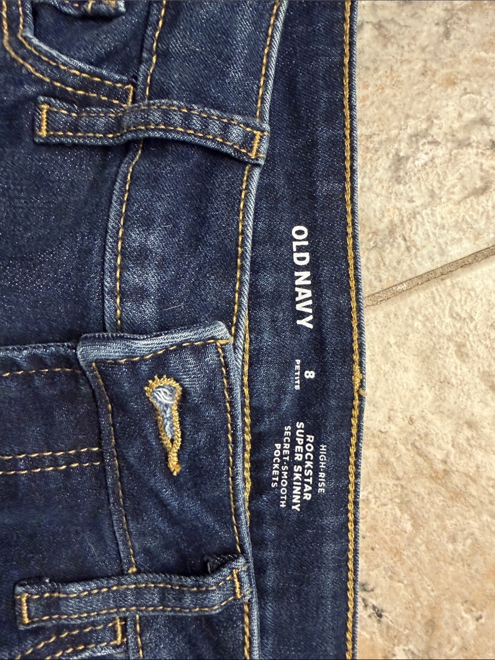 Old Navy Women's Indigo Skinny Jeans - Picture 2 of 3